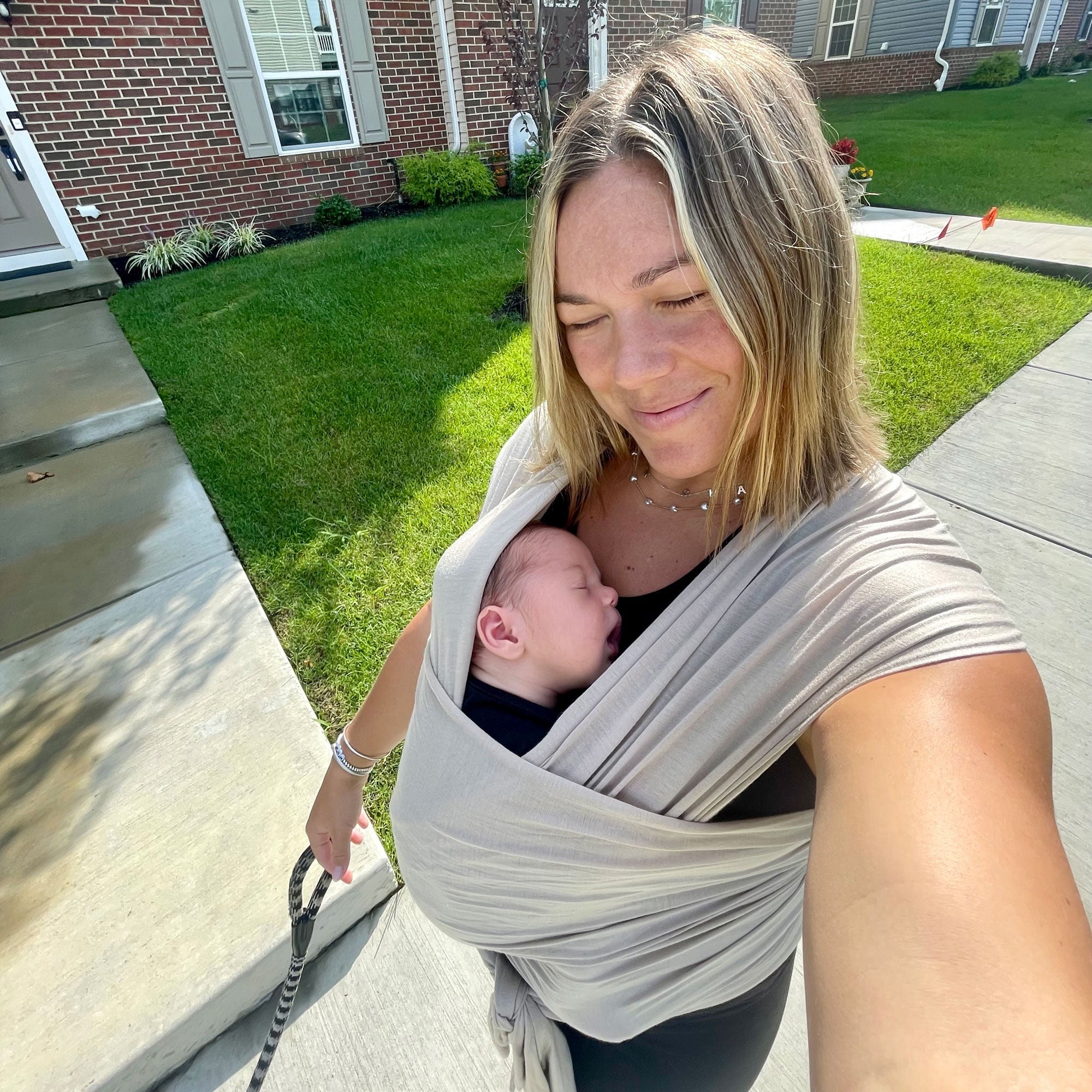 The Mental Health Magic of Babywearing: A New Mom’s Best Support