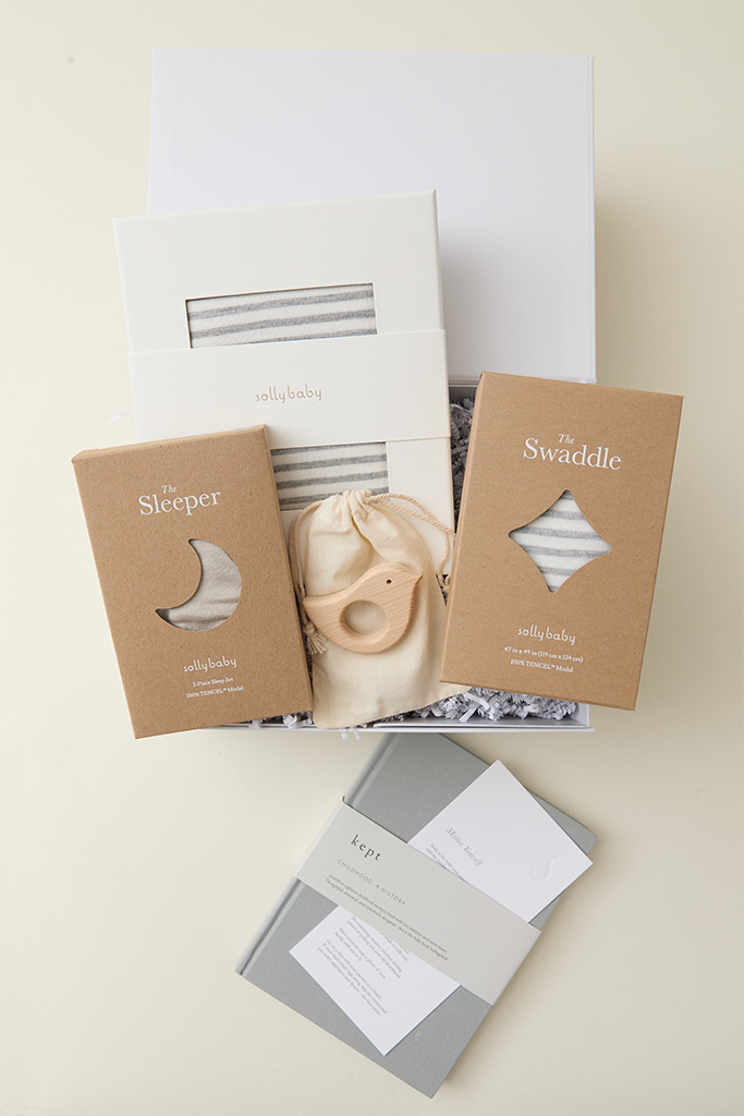 Classic Bringing Home Baby Deluxe Gift Set