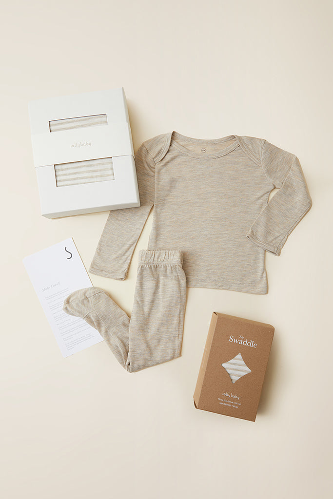 Natural Bringing Home Baby Deluxe Gift Set