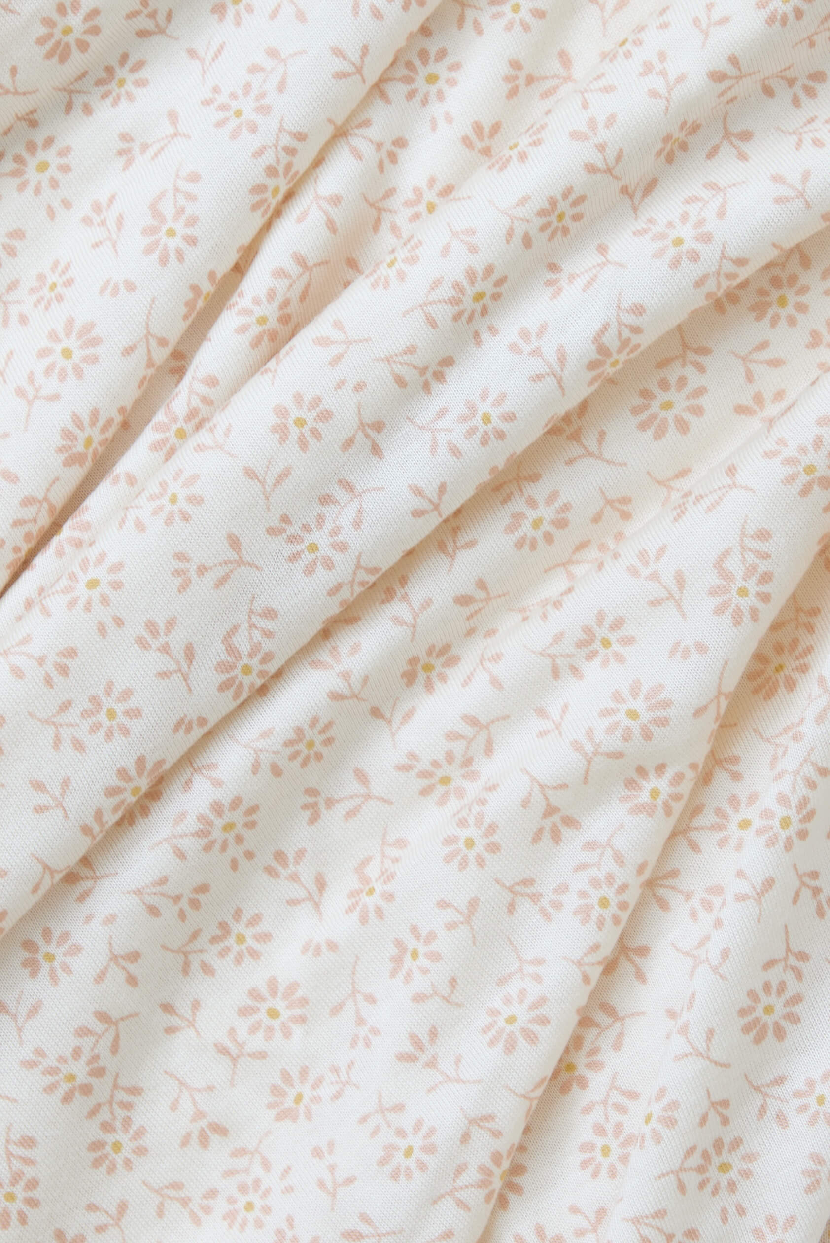 Ditsy Nursing Cover