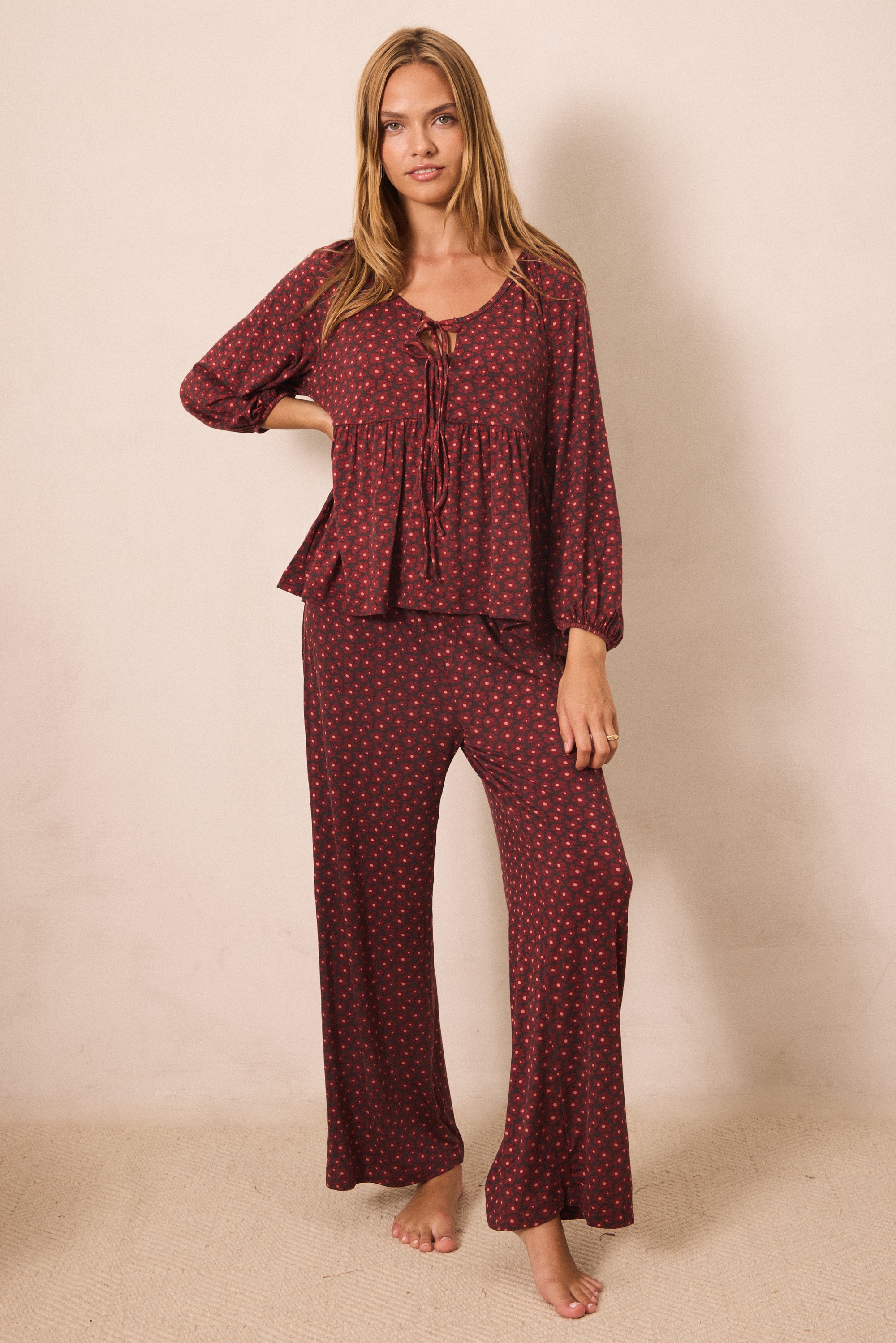 Midnight Daisy Tie-Top Long-Sleeve Women’s Sleep Set