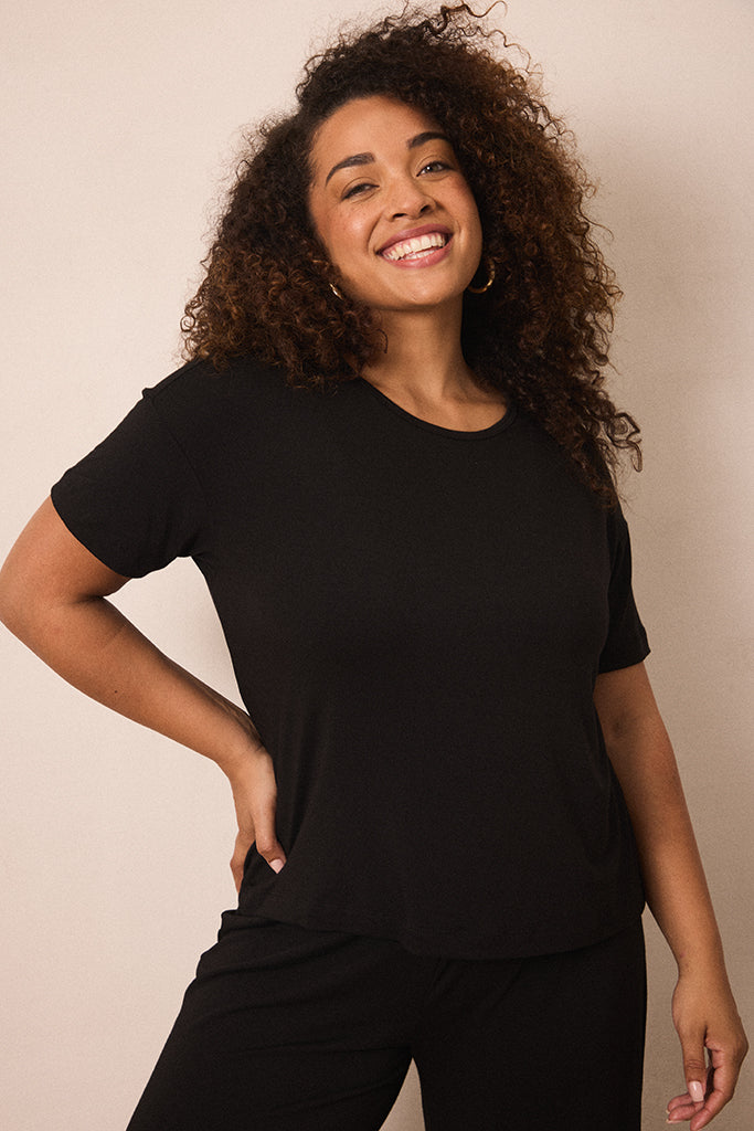 Black Short-Sleeve Women’s Sleep Set