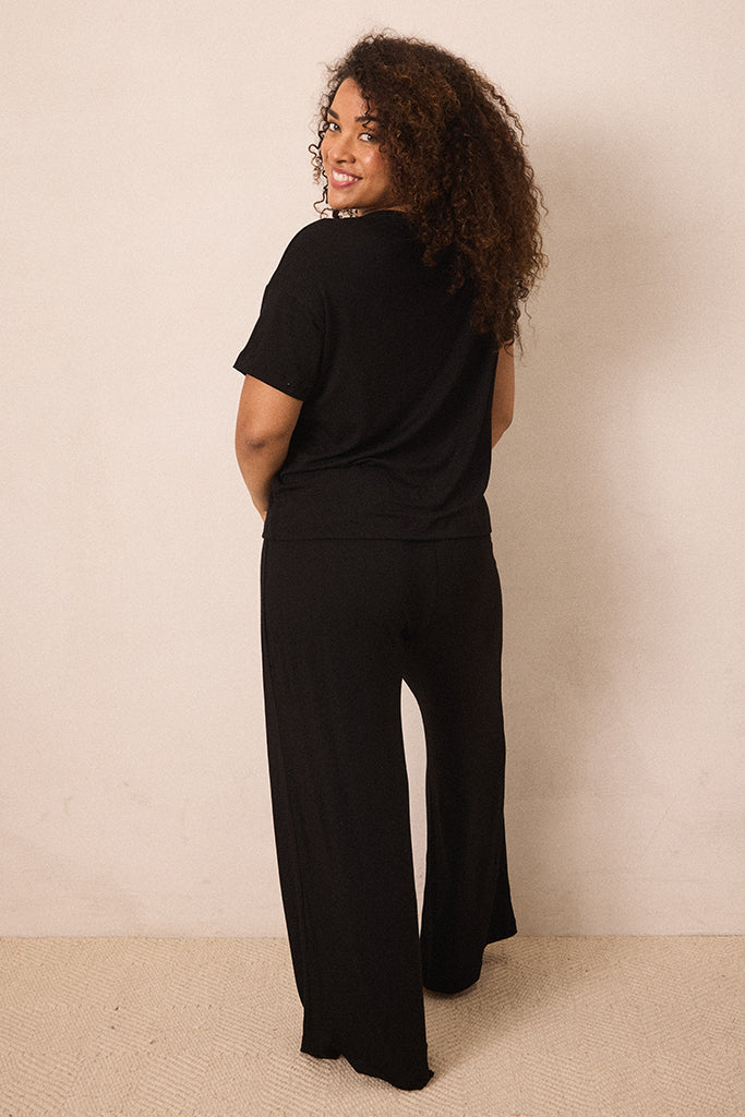 Black Short-Sleeve Women’s Sleep Set
