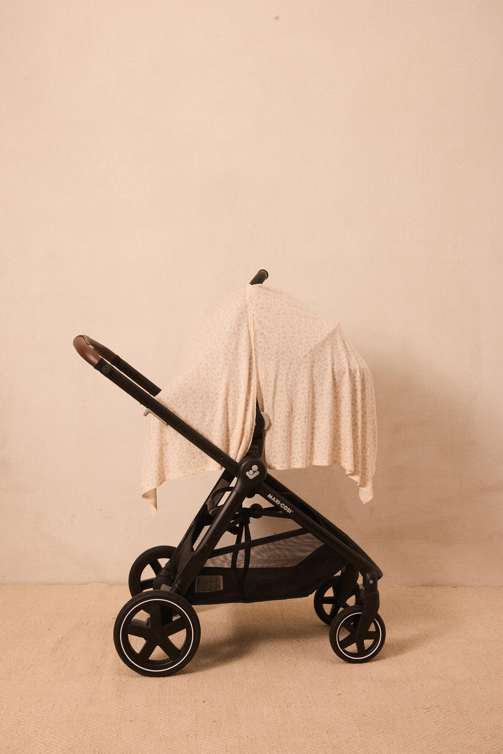 Ditsy Nursing Cover
