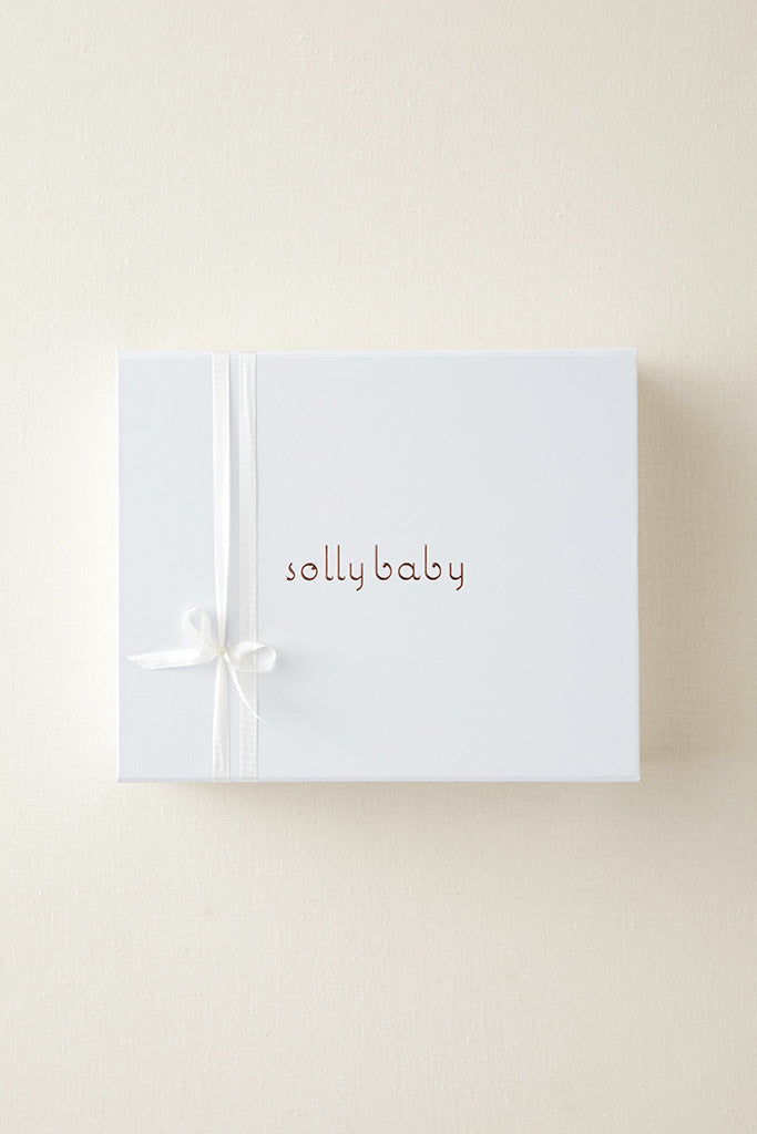 Bleu Toile Bringing Home Baby Deluxe Gift Set