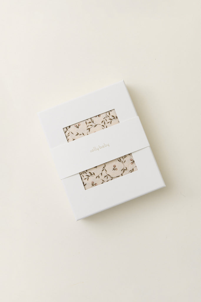 Petite Fleurs Wrap
