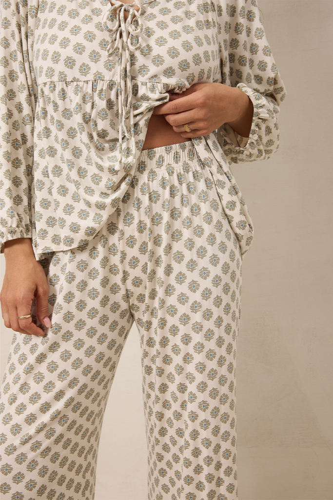 Thistle Block Tie-Top Long-Sleeve Women’s Sleep Sets